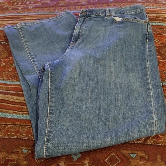 Tommy Hilfiger Jeans barely worn! - Picture 3 of 7